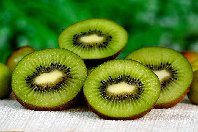 fruta de kiwi